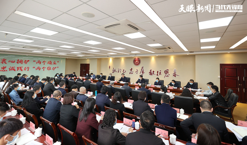 1667211159708166.jpg WEN_5866---李炳軍與貴州醫(yī)科大學(xué)師生代表座談,,深入交流學(xué)習(xí)黨的二十大精神體會(huì)。聞雙攝_副本.jpg